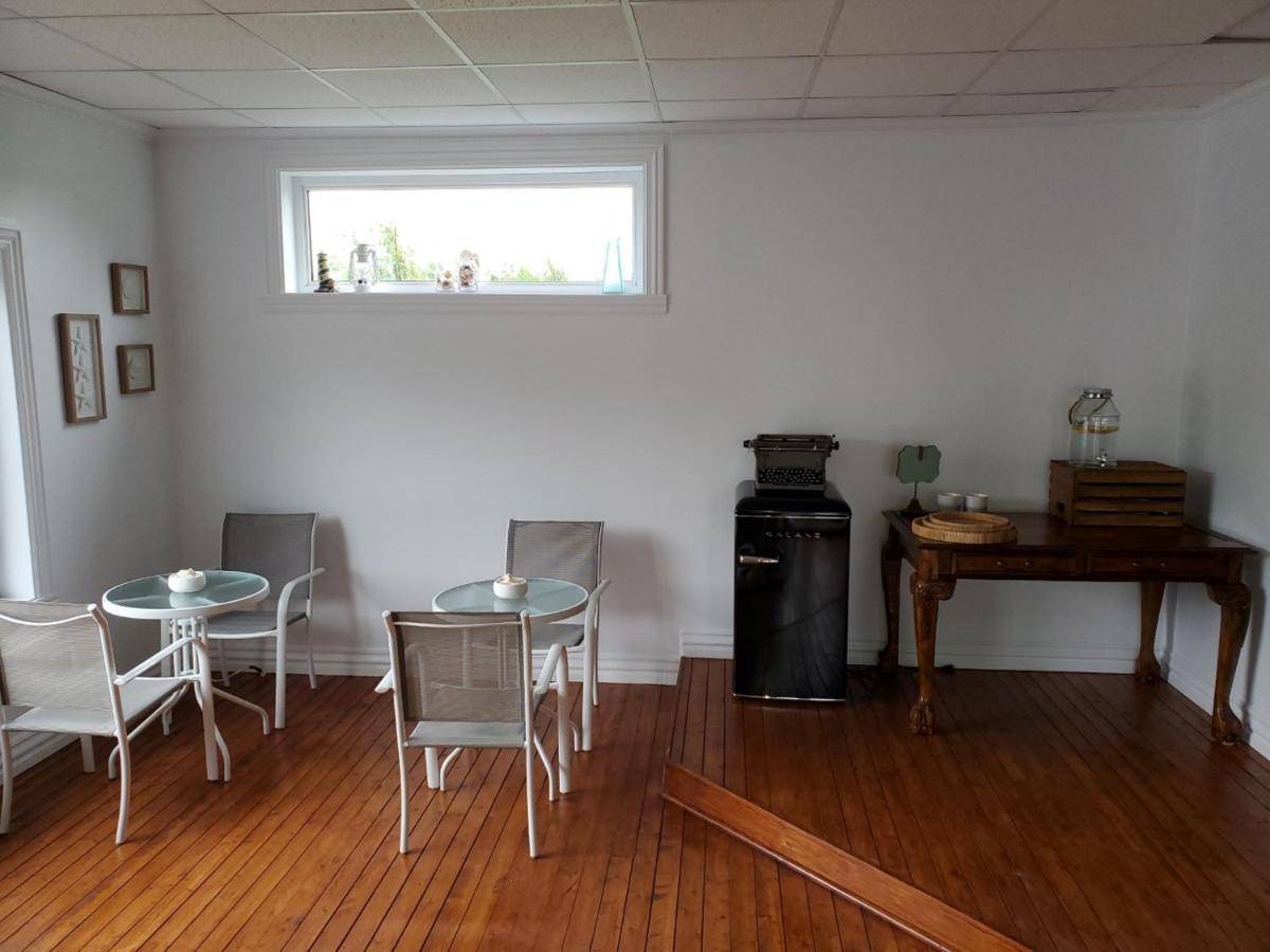 Motel Gentilhommière Saint-Siméon Extérieur photo